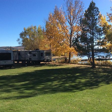 Robert'S Roost Rv Park Resort Quesnel Exteriör bild