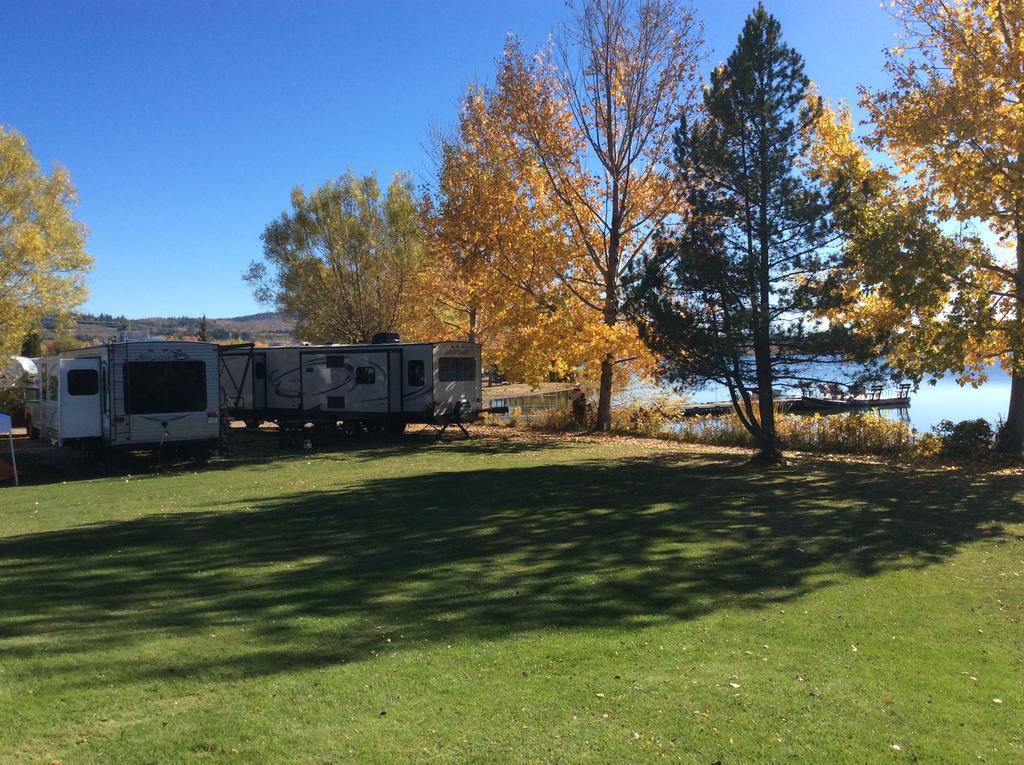 Robert'S Roost Rv Park Resort Quesnel Exteriör bild