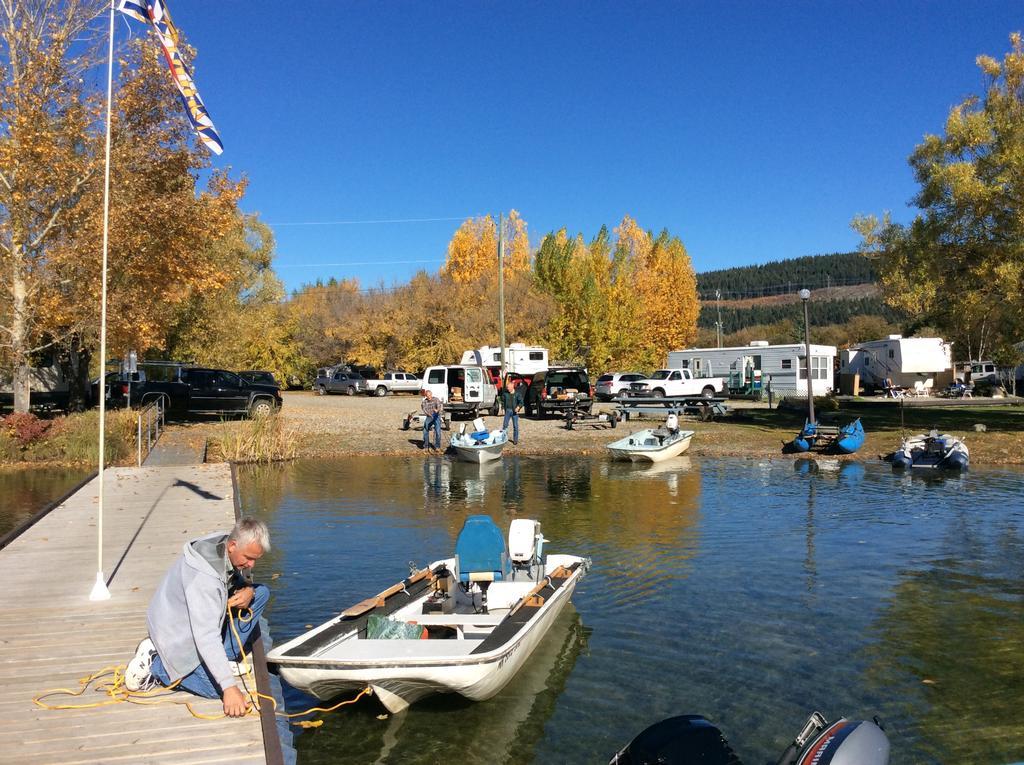 Robert'S Roost Rv Park Resort Quesnel Exteriör bild