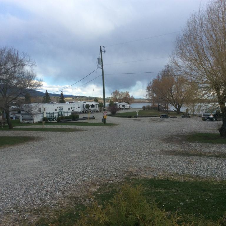 Robert'S Roost Rv Park Resort Quesnel Exteriör bild