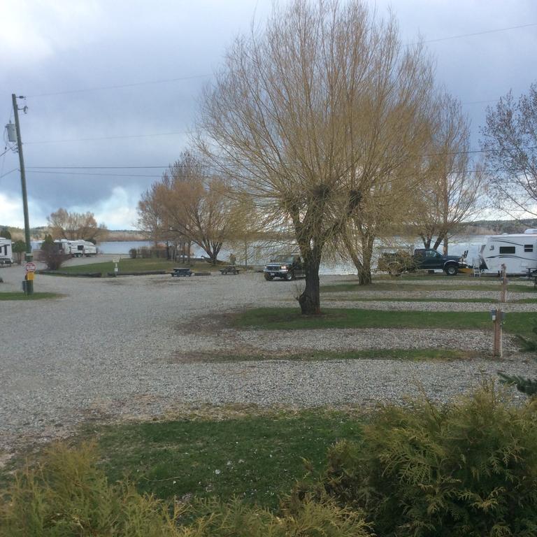 Robert'S Roost Rv Park Resort Quesnel Exteriör bild